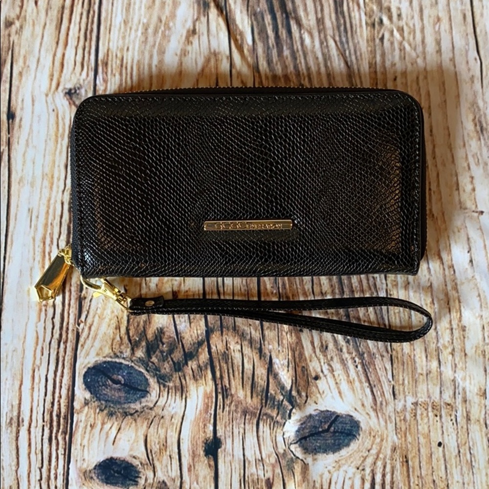 BCBG Wristlet